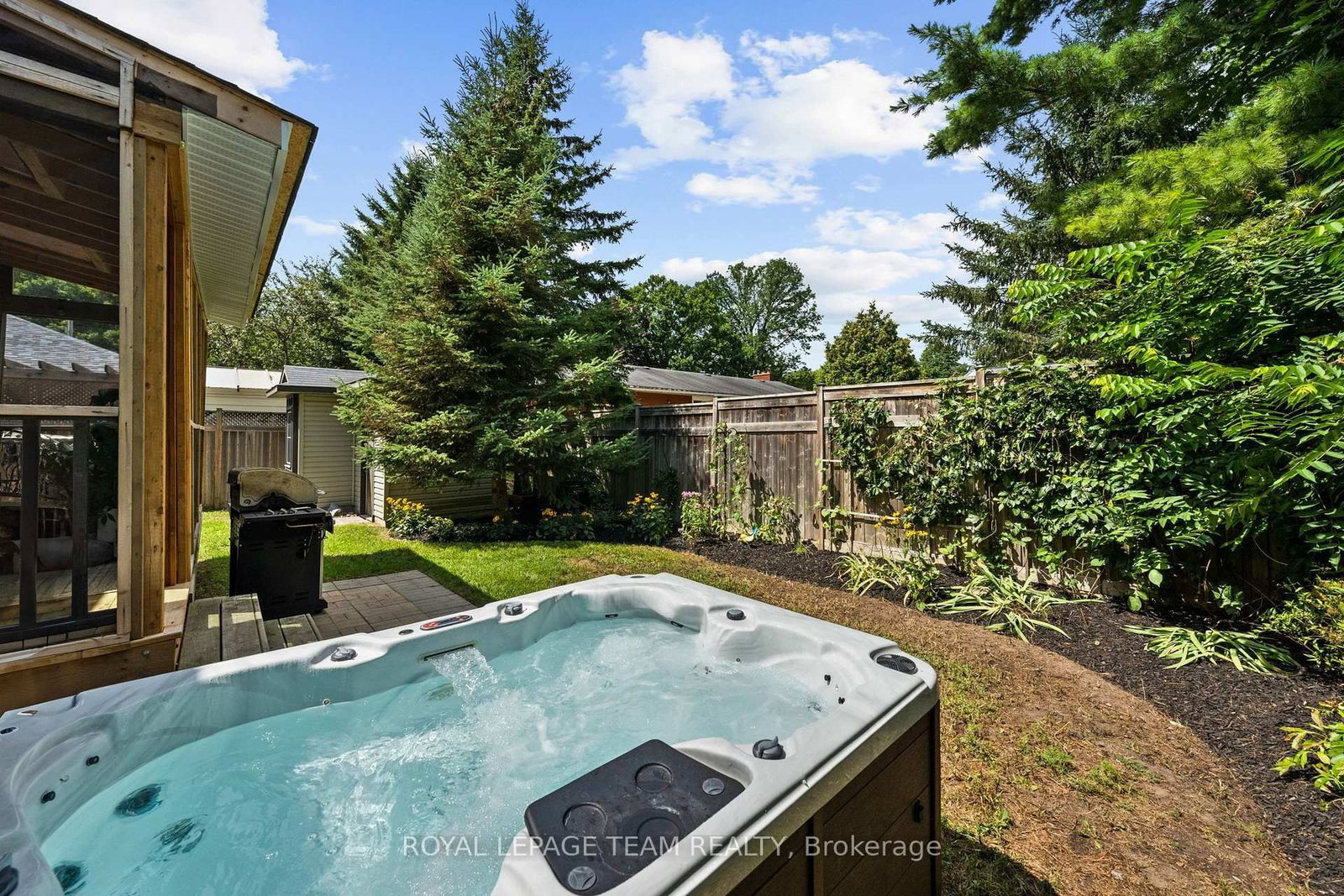 77 Juanita Avenue • Carp, ON photo 42