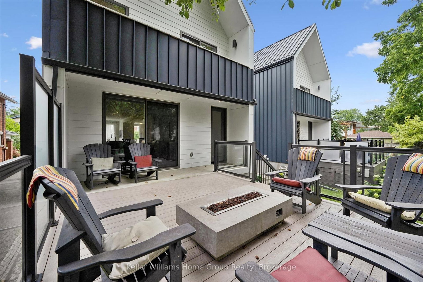 154 Ontario Street • Guelph, ON photo 38