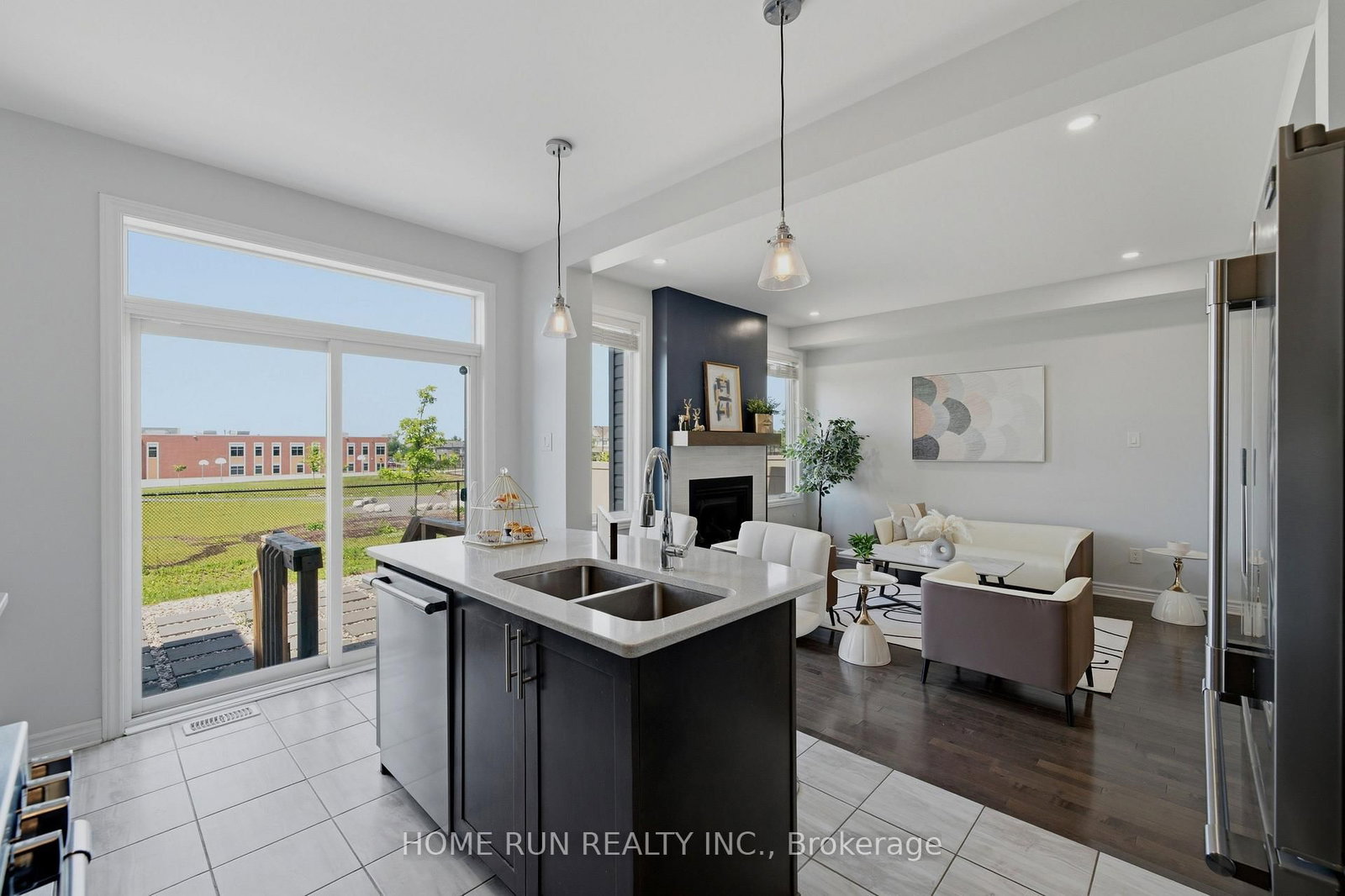 42 CLONFADDA Terrace • Ottawa, ON photo 14