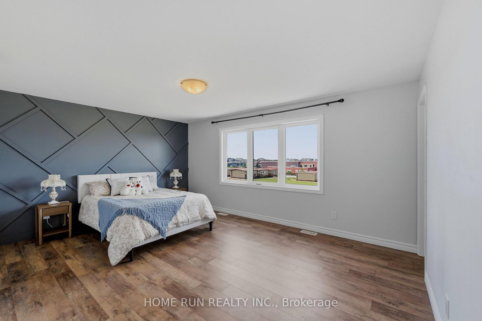 42 CLONFADDA Terrace • Ottawa, ON photo 18