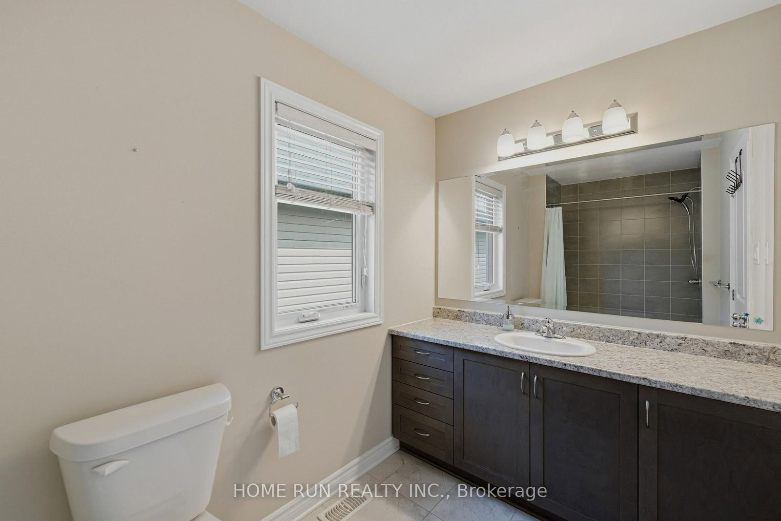 42 CLONFADDA Terrace • Ottawa, ON photo 25