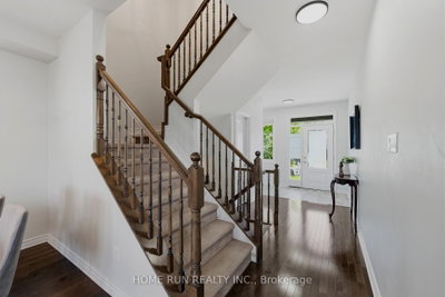 42 CLONFADDA Terrace • Ottawa, ON photo 6