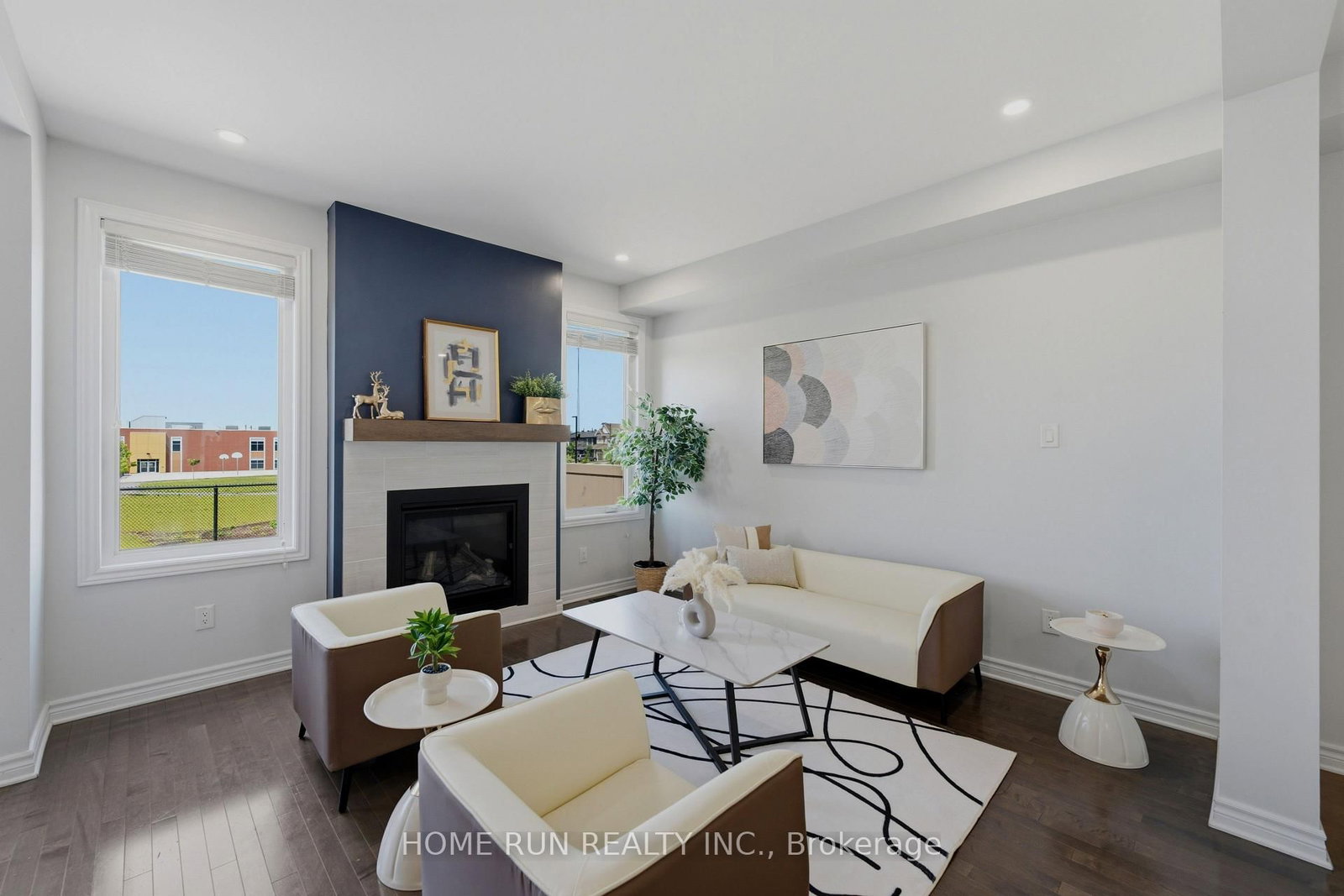 42 CLONFADDA Terrace • Ottawa, ON photo 9