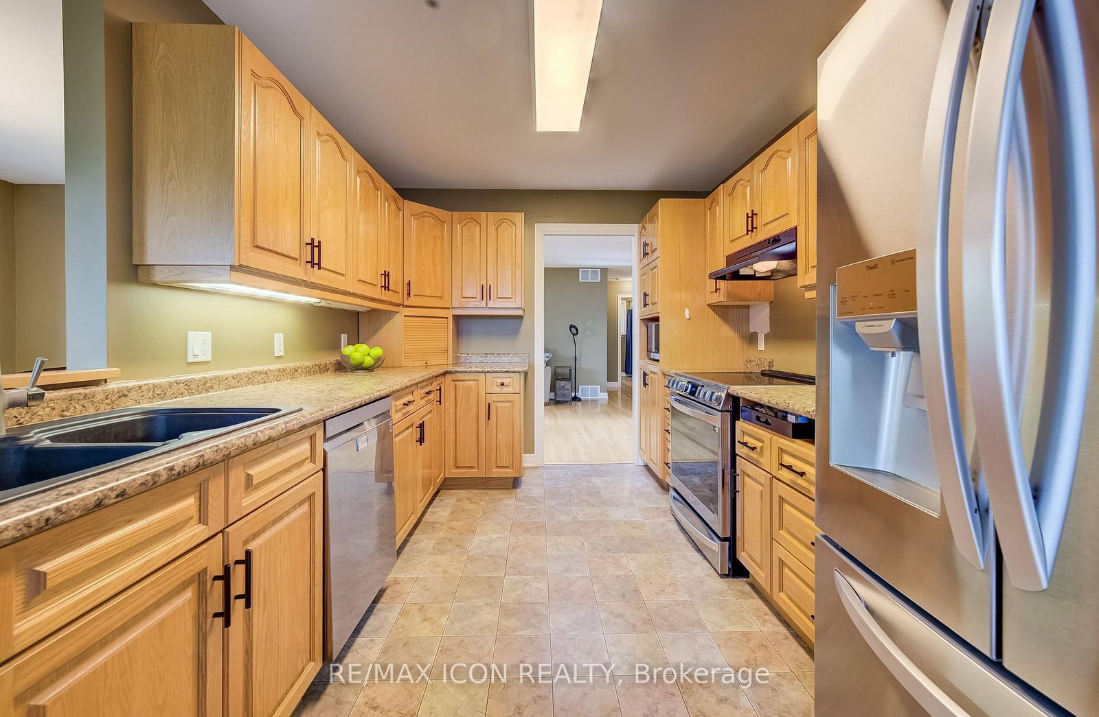 910 Walton Avenue N • North Perth, ON photo 11