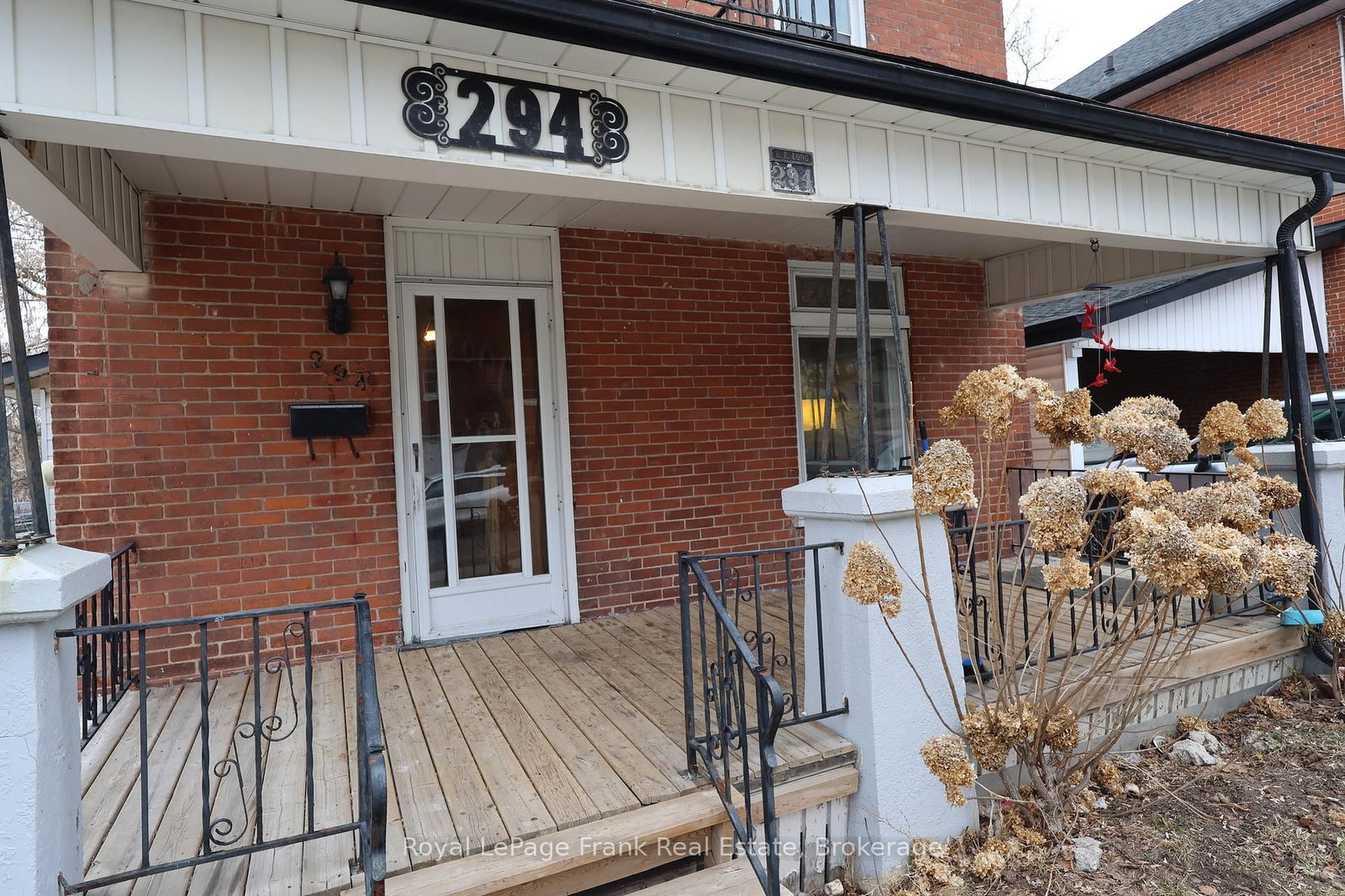 294 Parkhill Road W • Peterborough, ON photo 4