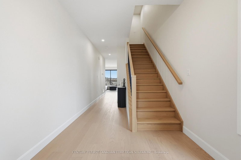 3945 Big Leaf Trail