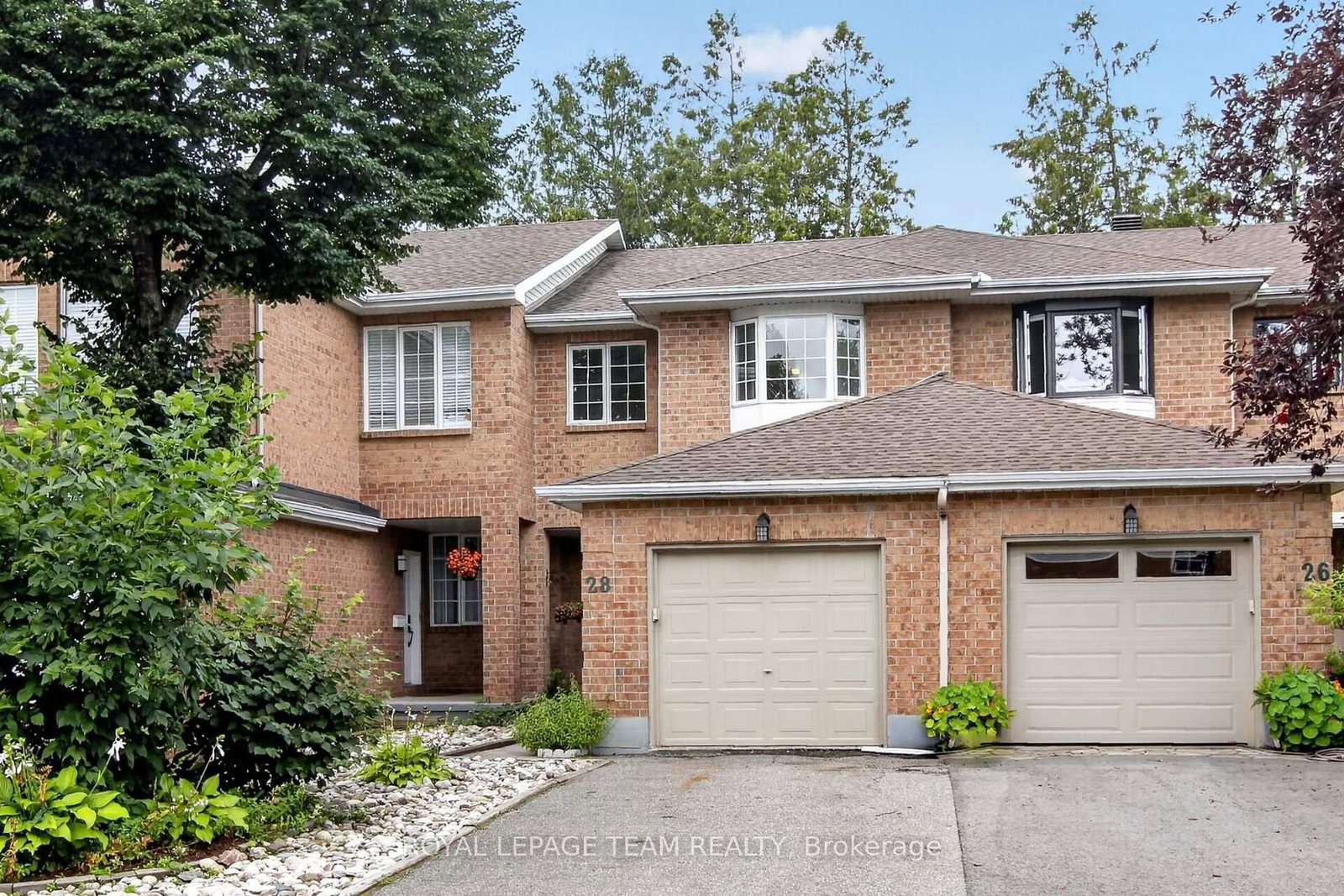 28 Cohen Avenue • Kanata, ON photo 1