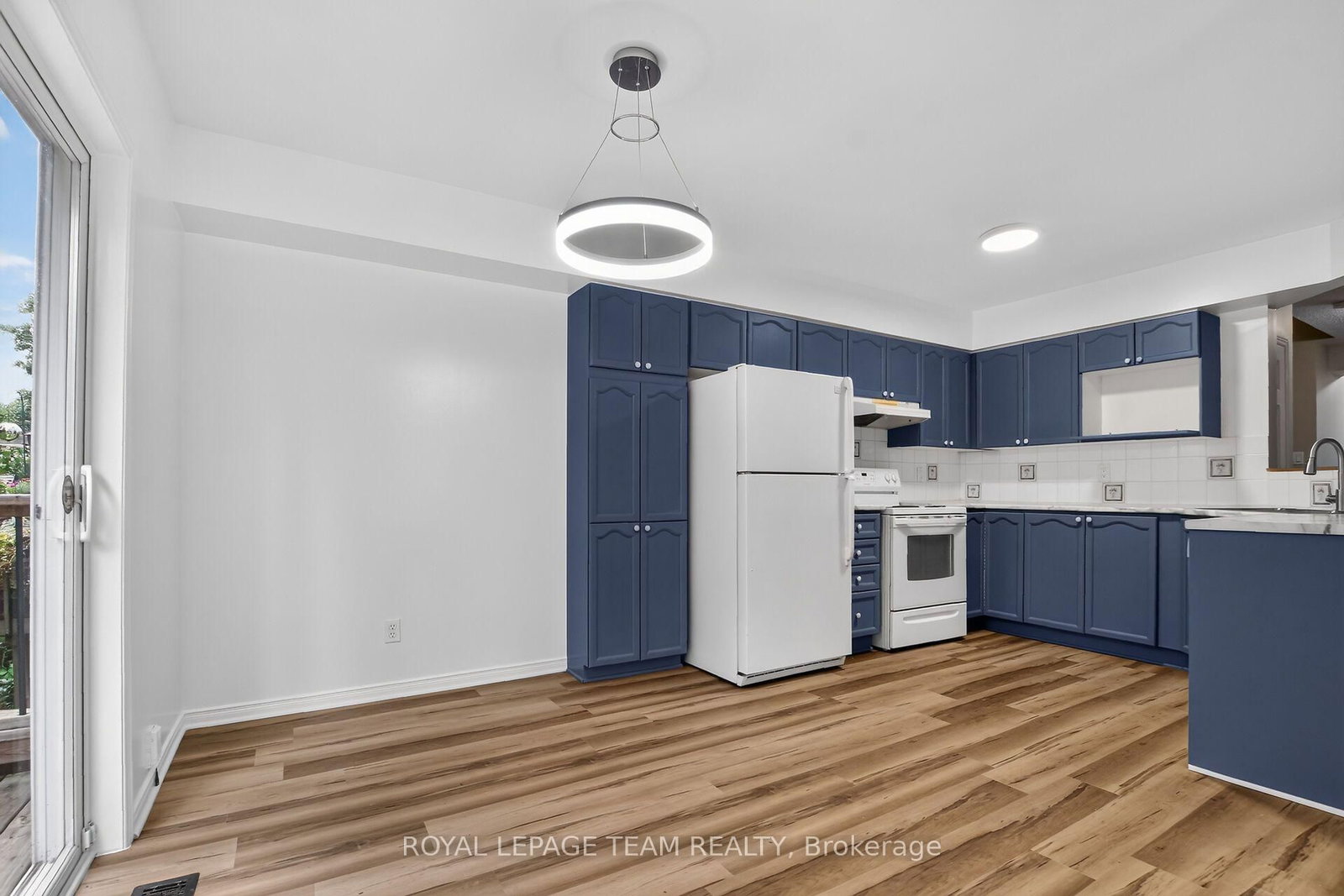 28 Cohen Avenue • Kanata, ON photo 11