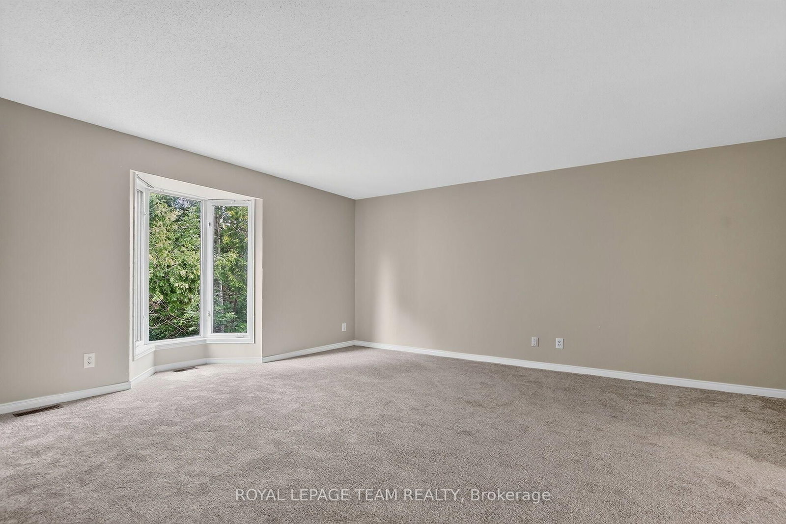28 Cohen Avenue • Kanata, ON photo 25