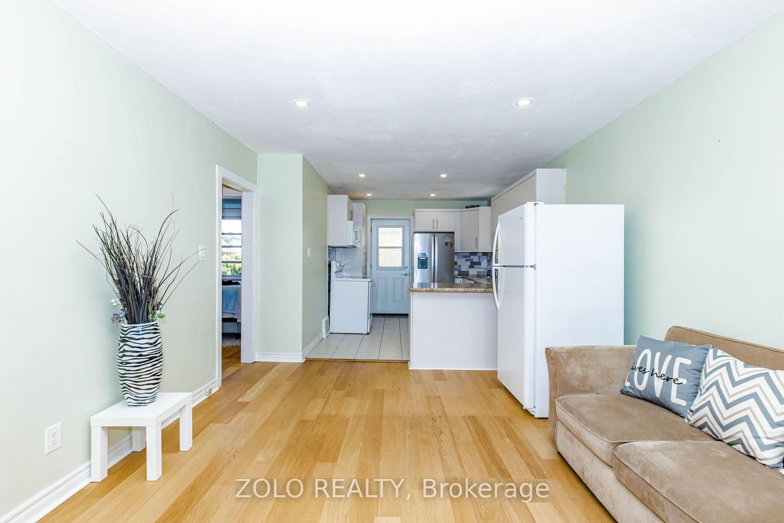 236 Parkdale Avenue S • Hamilton, ON photo 11