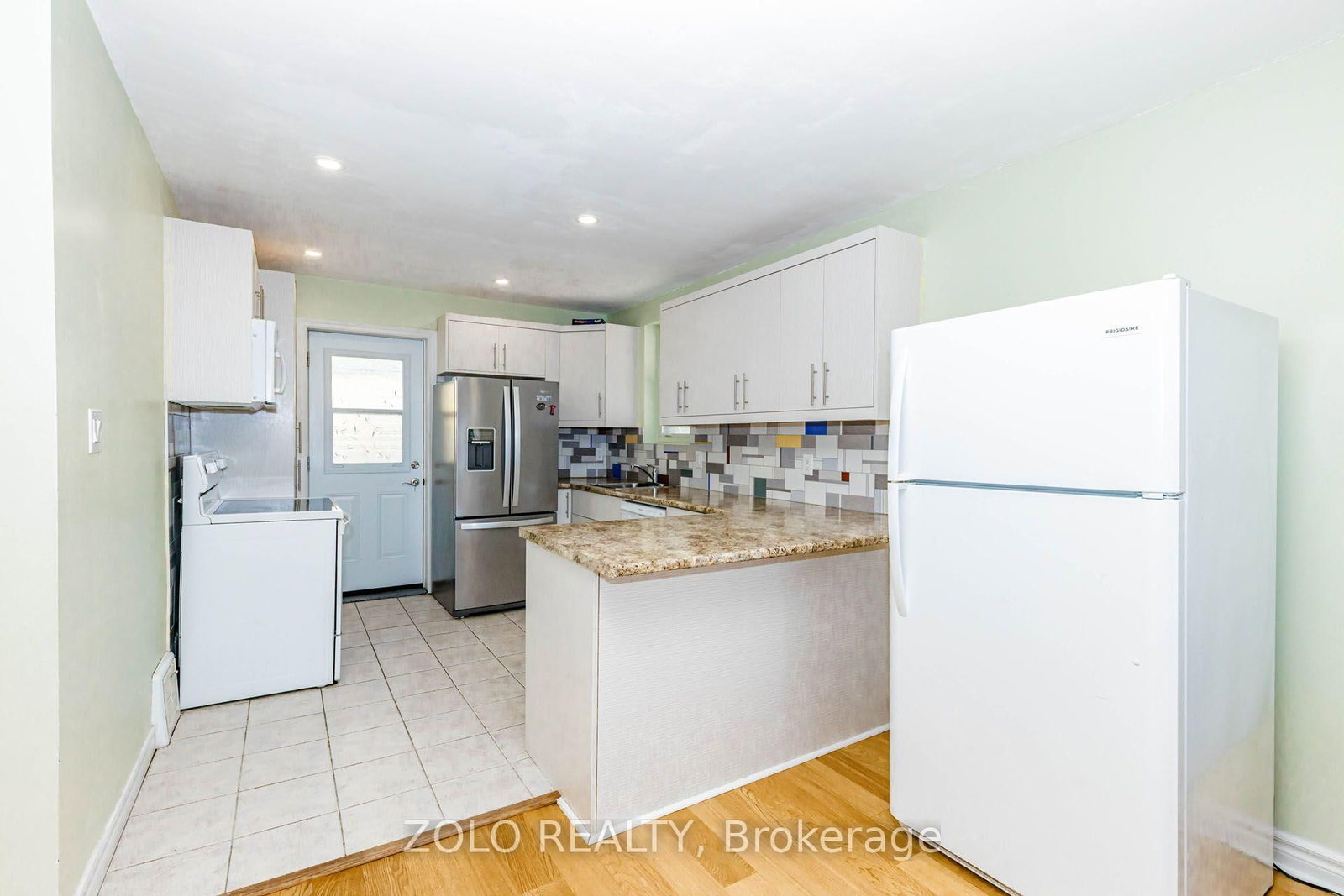 236 Parkdale Avenue S • Hamilton, ON photo 12