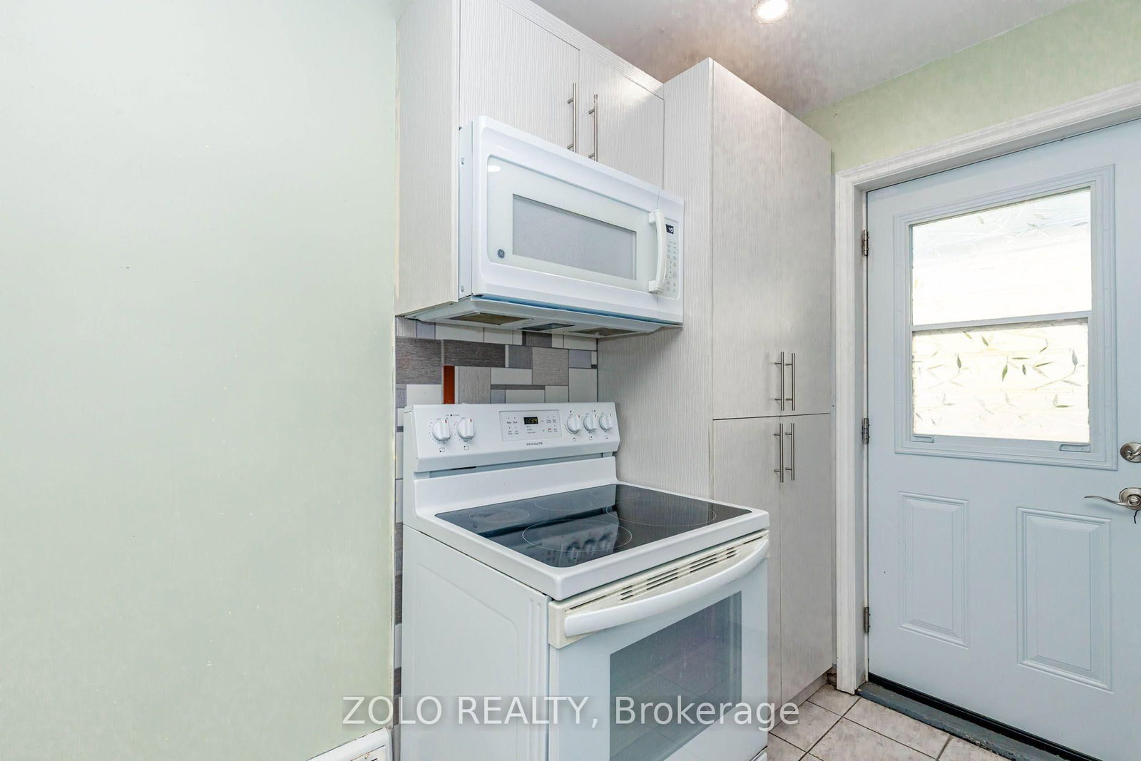 236 Parkdale Avenue S • Hamilton, ON photo 15