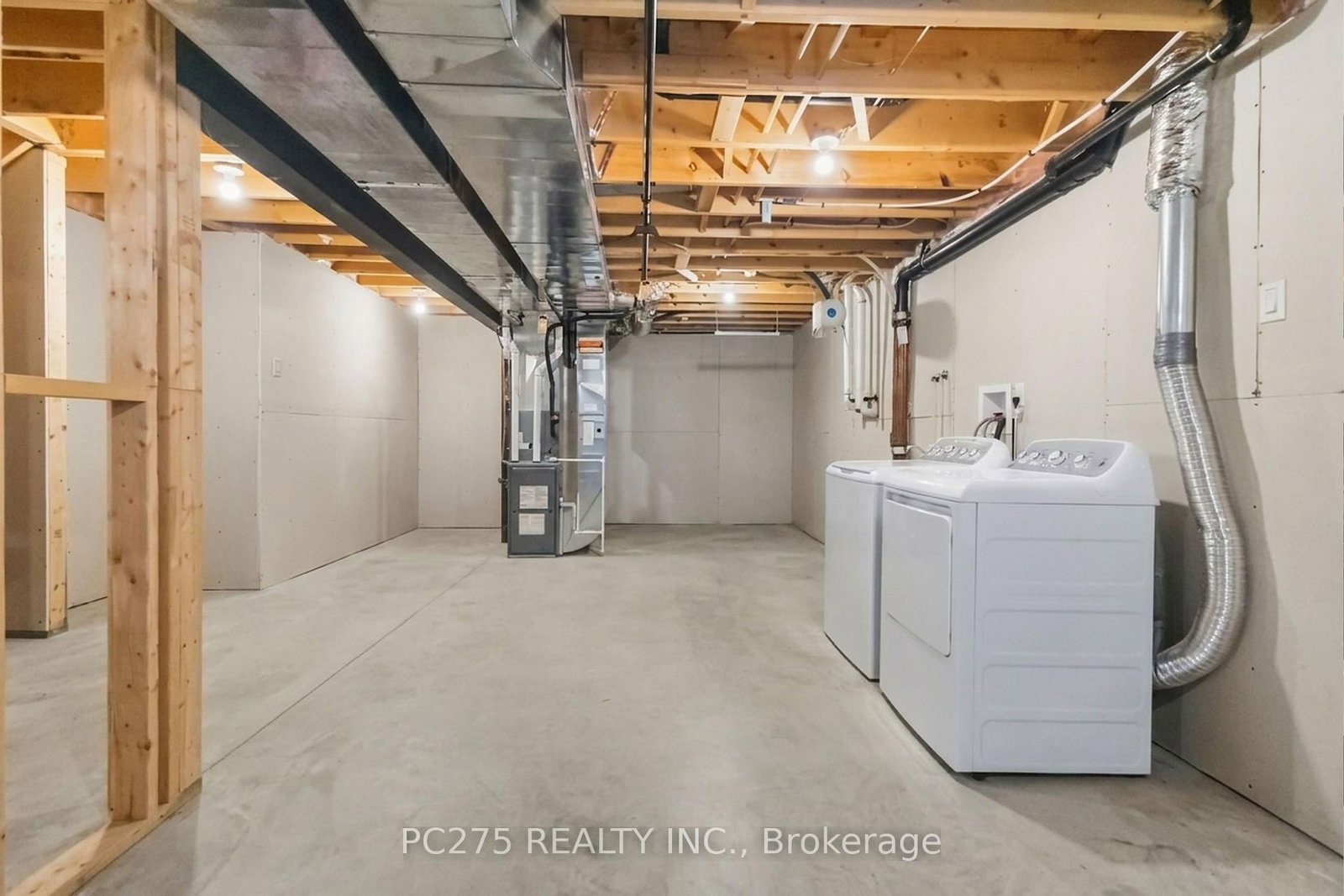 246 Hill Street • Central Elgin, ON photo 43