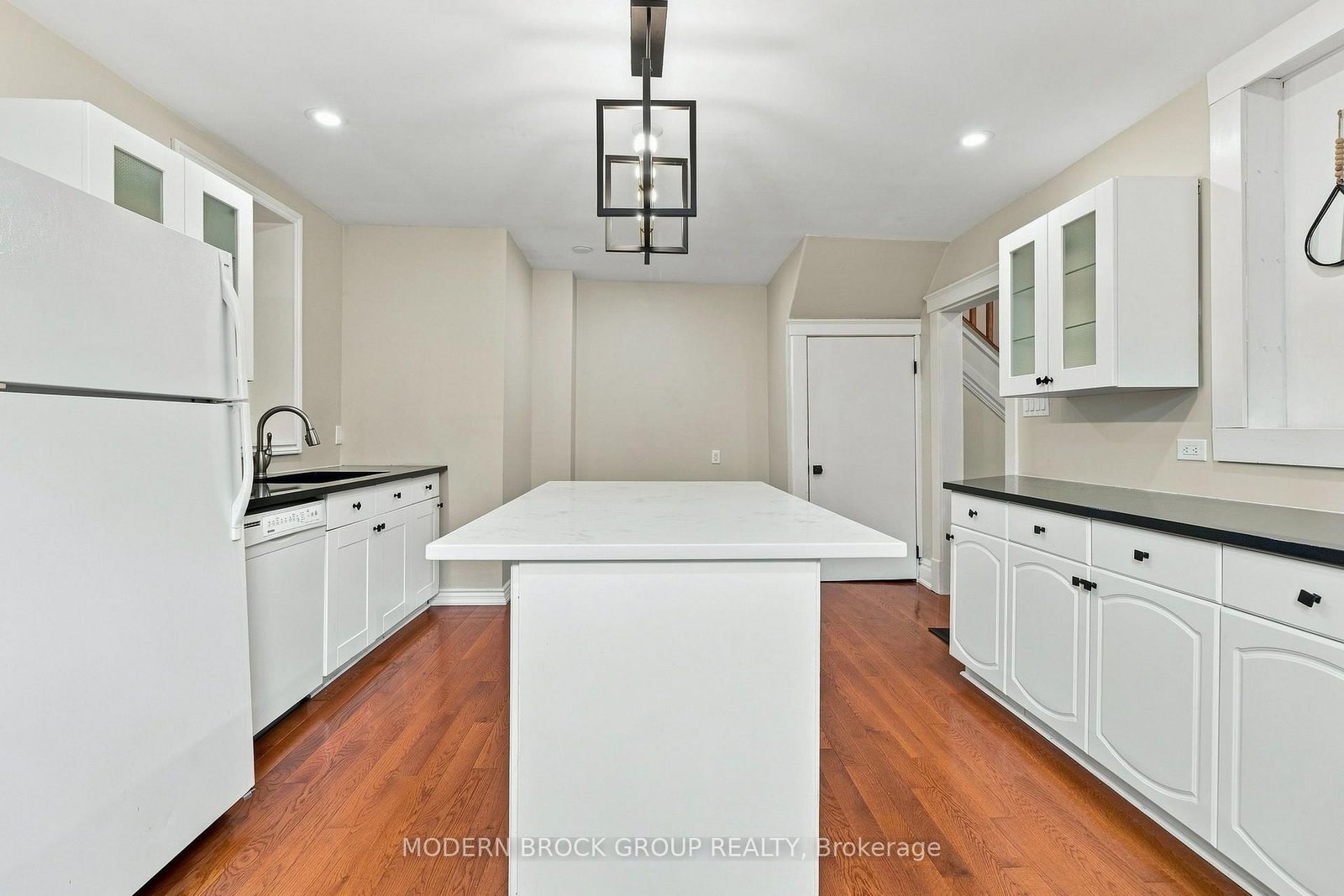 322 King Street W • Brockville, ON photo 14