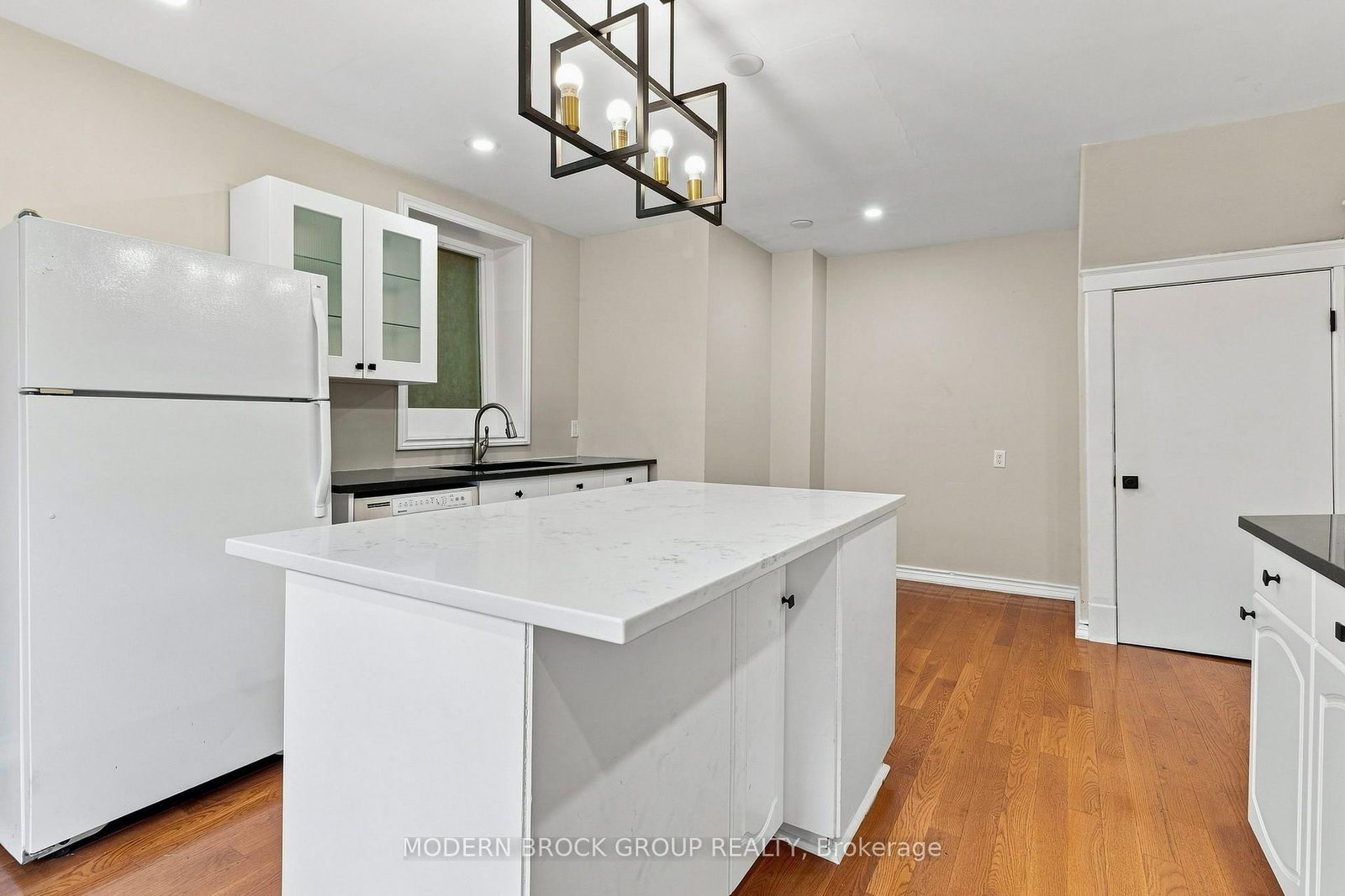 322 King Street W • Brockville, ON photo 15