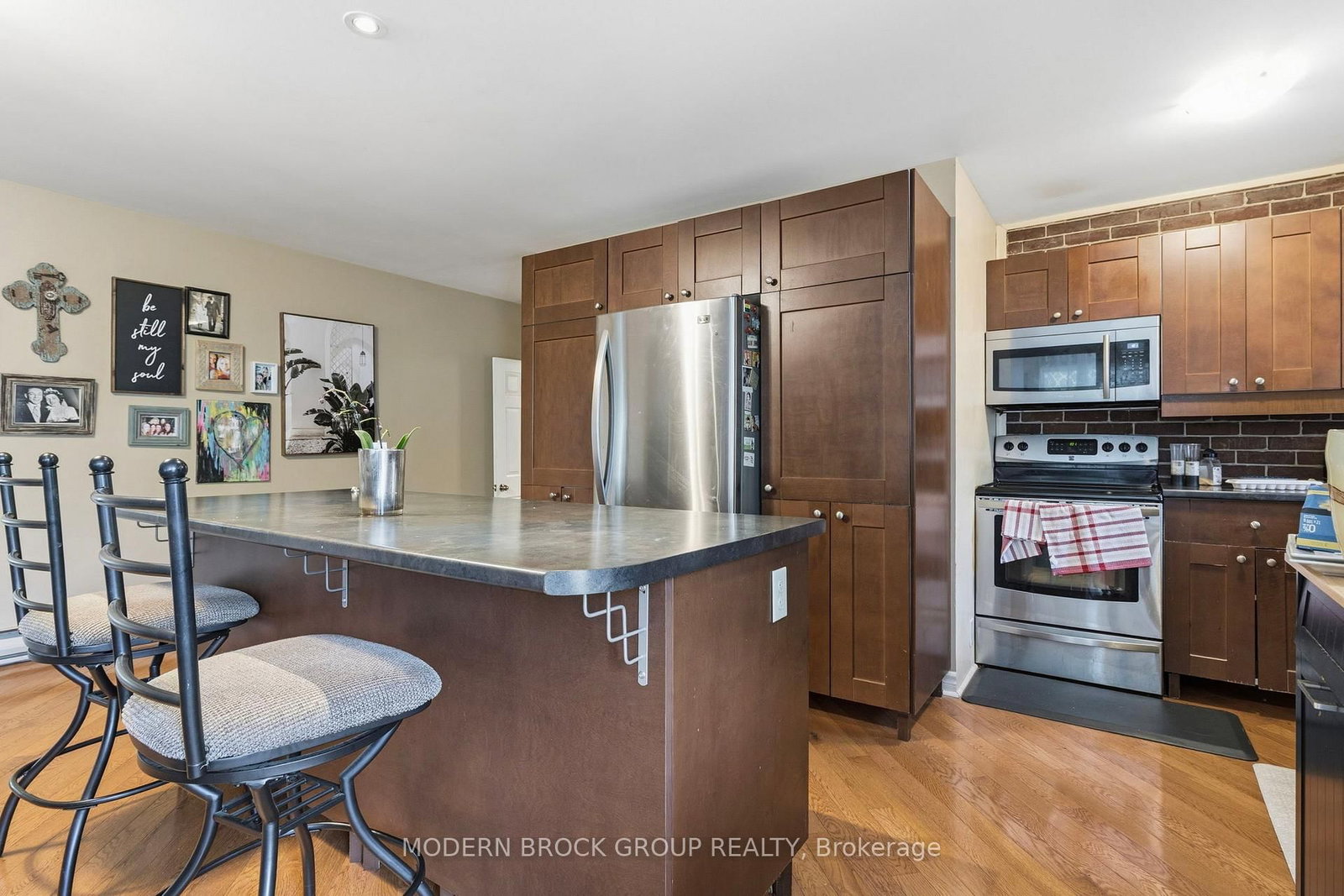 322 King Street W • Brockville, ON photo 36