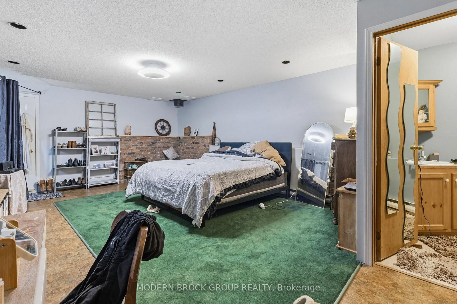 322 King Street W • Brockville, ON photo 43