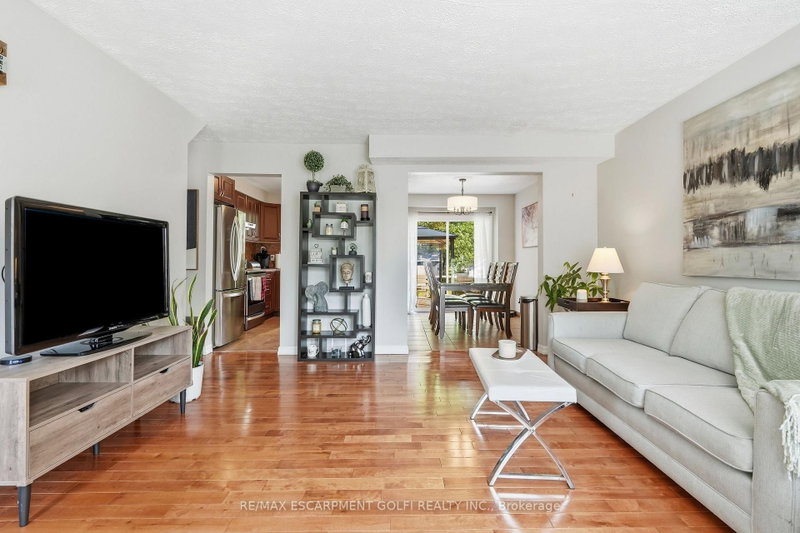 7730 Jubilee Dr photo 4