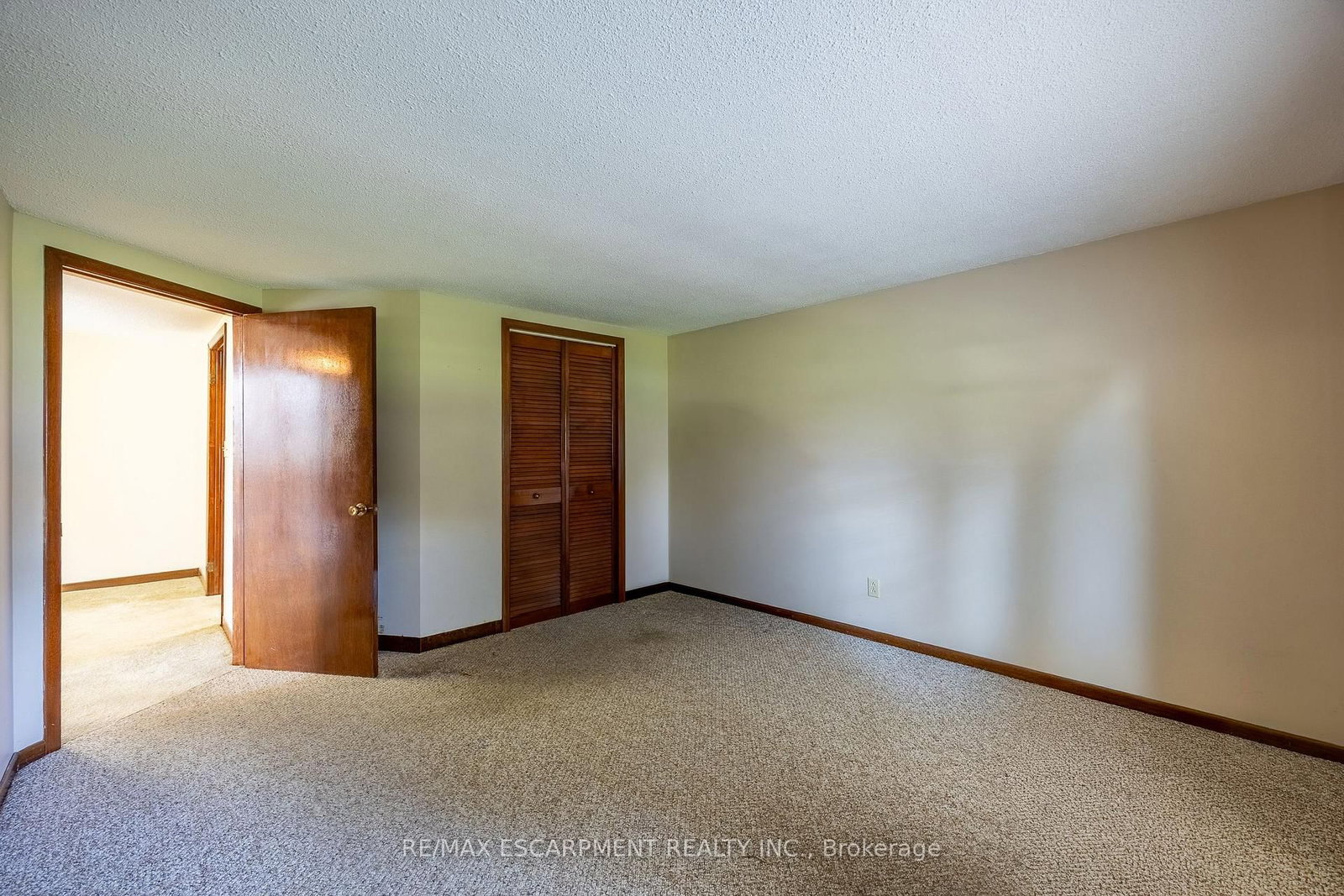 1032 Main Street • Norfolk, ON photo 23