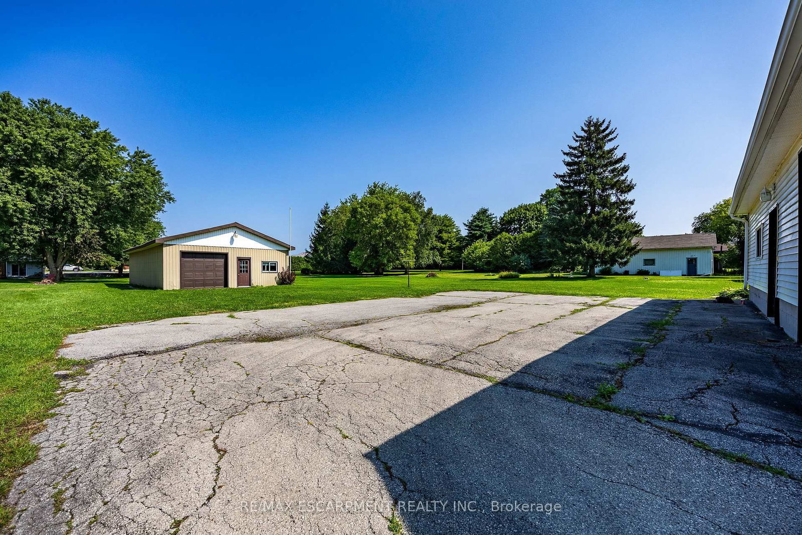 1032 Main Street • Norfolk, ON photo 6
