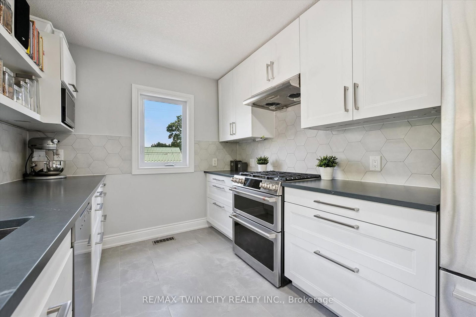 40 Madison Avenue S • Kitchener, ON photo 17