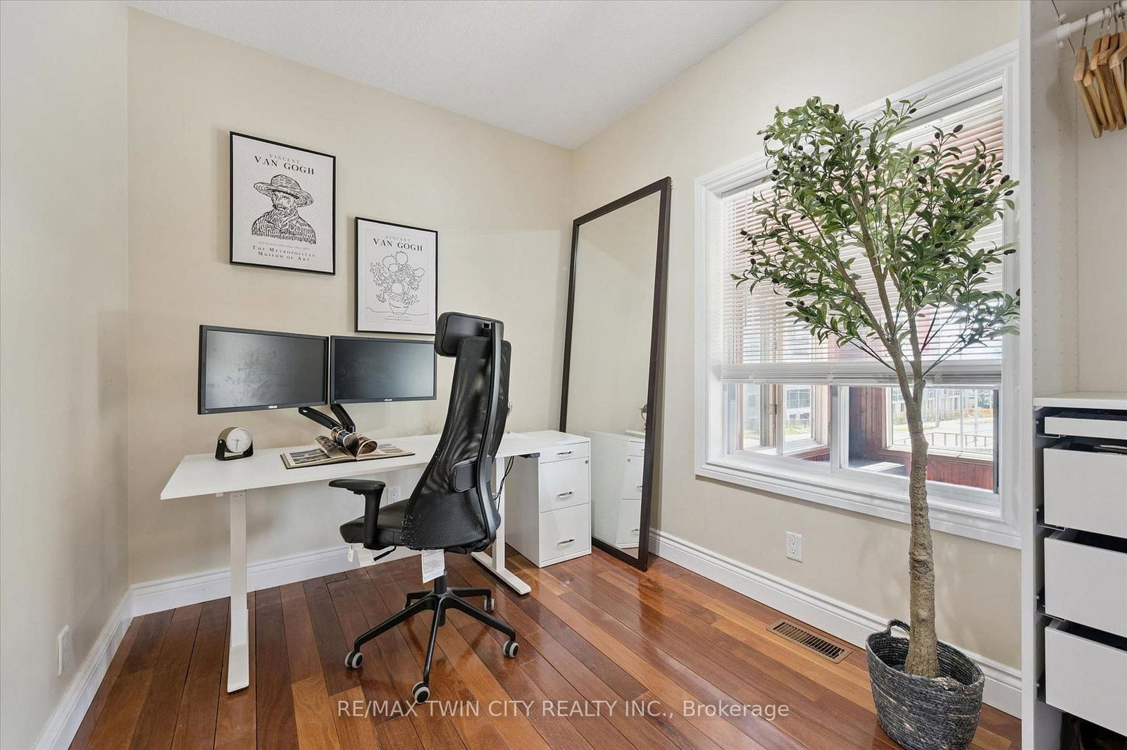 40 Madison Avenue S • Kitchener, ON photo 21