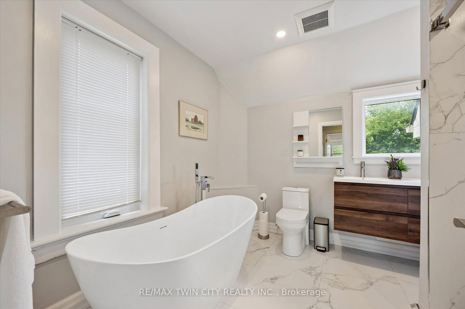 40 Madison Avenue S • Kitchener, ON photo 29