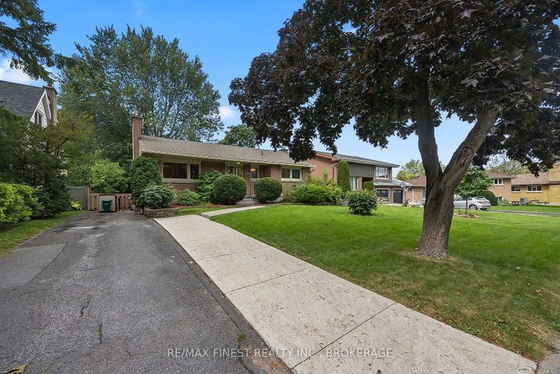 140A LIDDELL Crescent