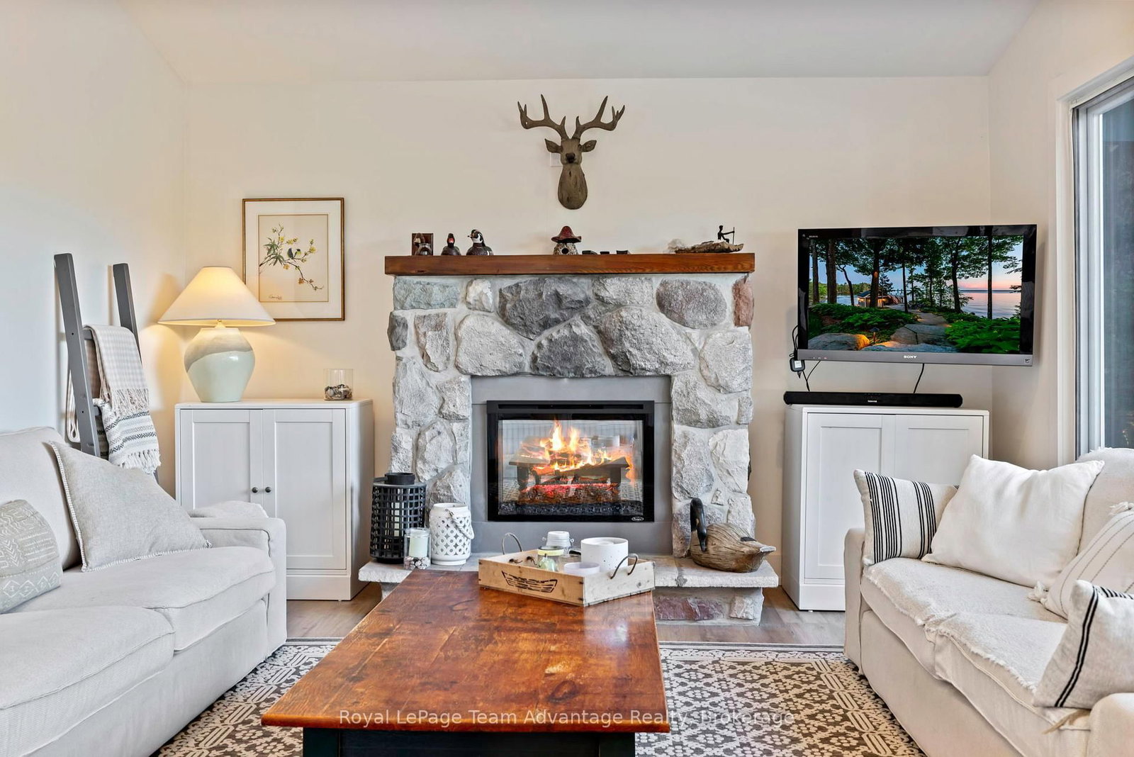 8 Firefly Way • Seguin, ON photo 10
