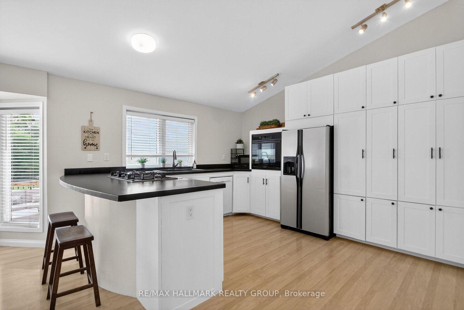 7414 Dawn Tara Drive • Ottawa, ON photo 14