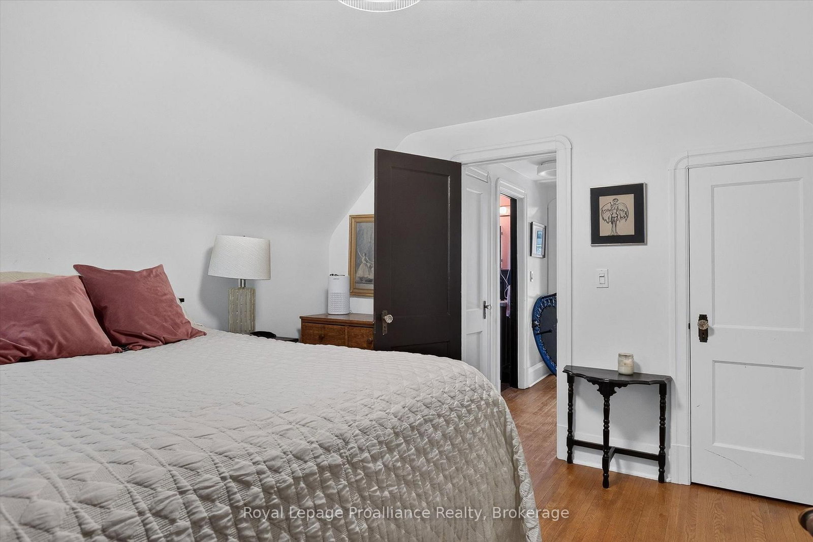71 Lansdowne Street W • Peterborough, ON photo 23