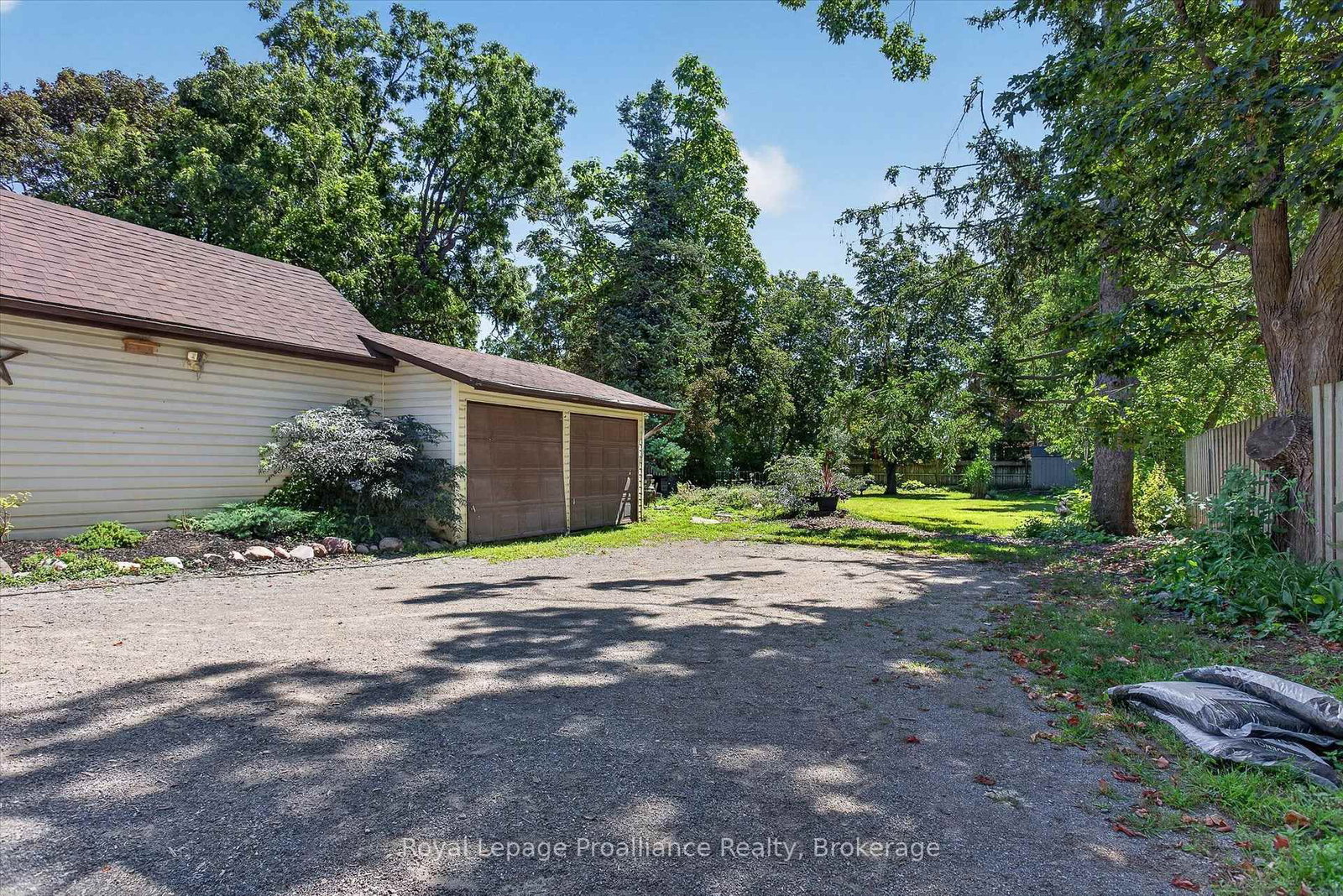 71 Lansdowne Street W • Peterborough, ON photo 42