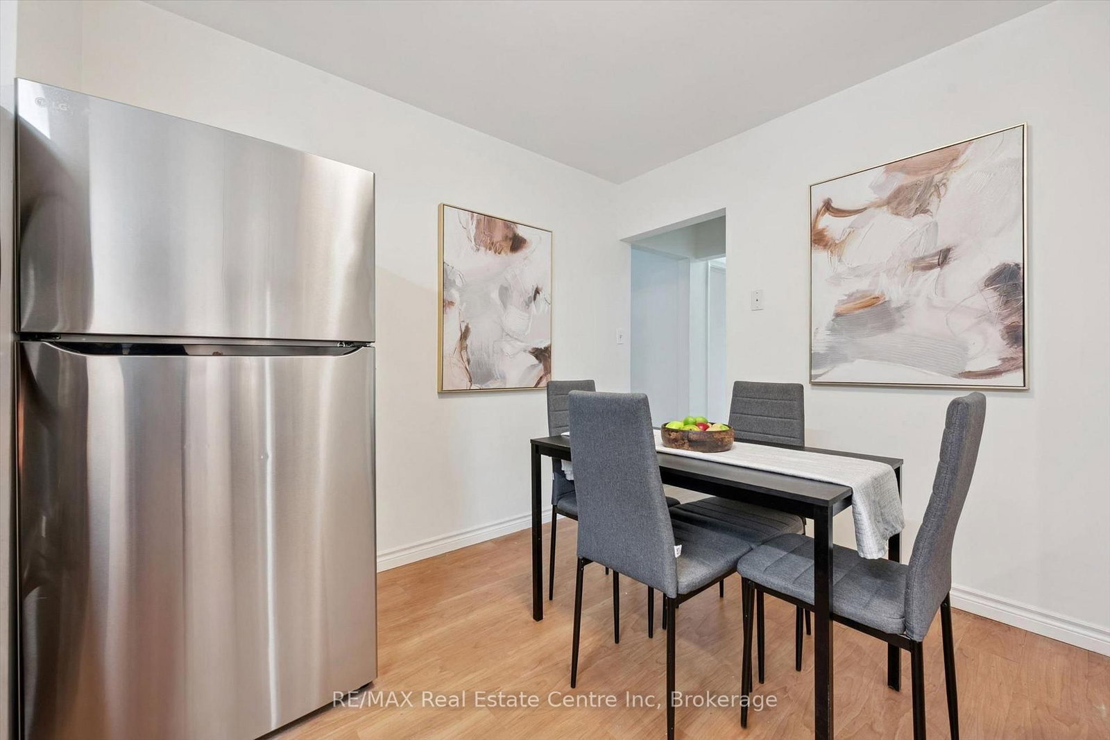 277 KATHLEEN Street • Guelph, ON photo 8