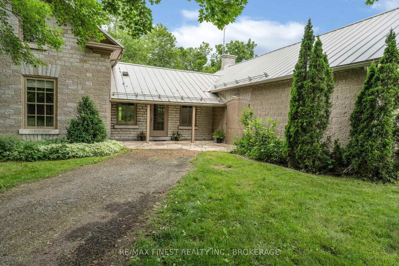 4247 Henderson Road