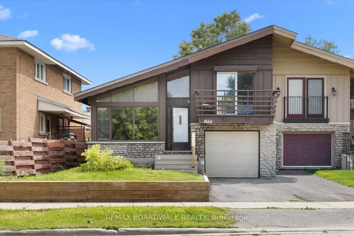 1864 Lenester Avenue W • Ottawa, ON photo 1