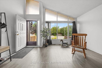 1864 Lenester Avenue W • Ottawa, ON photo 4