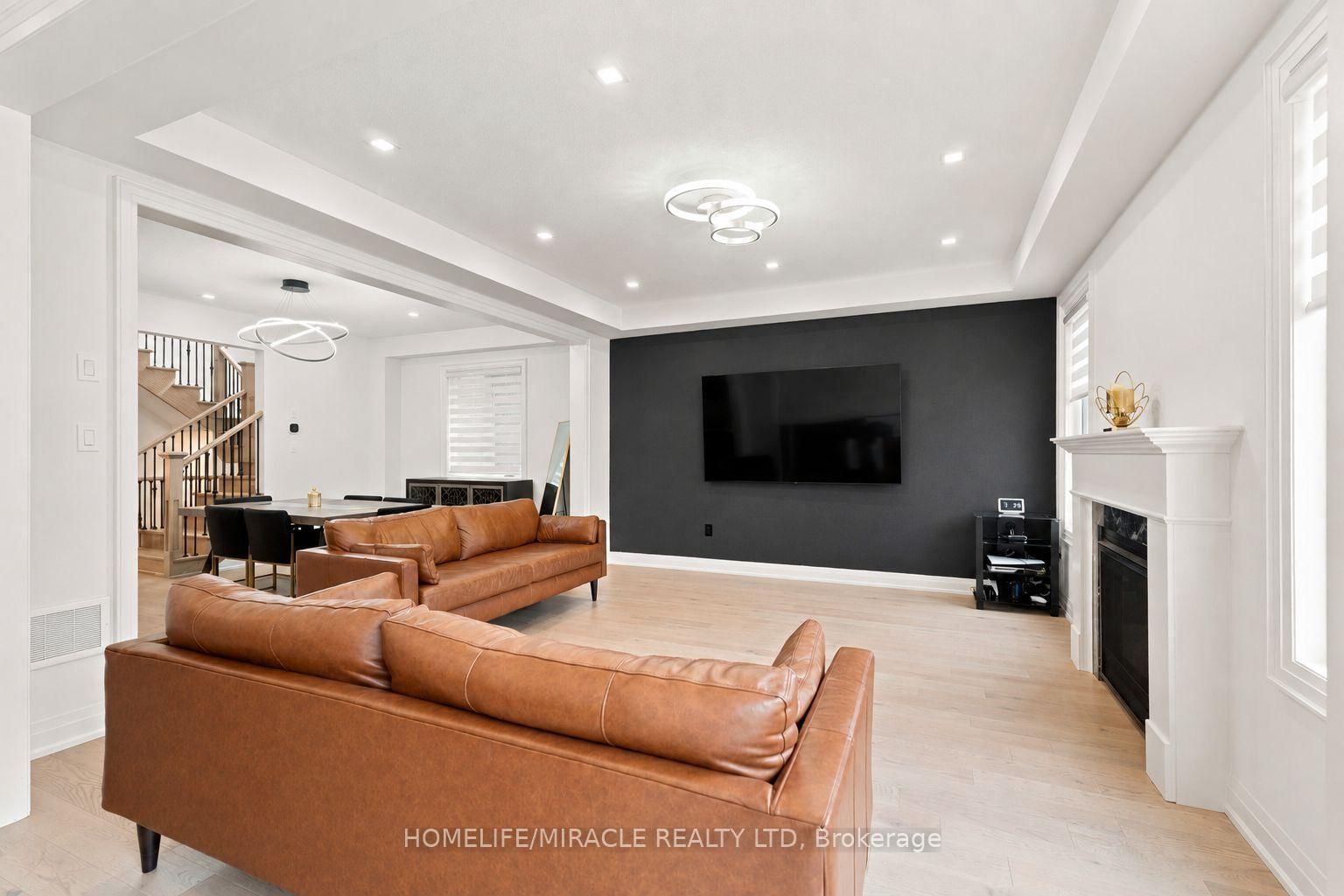 19 Kenesky Drive • Hamilton, ON photo 15