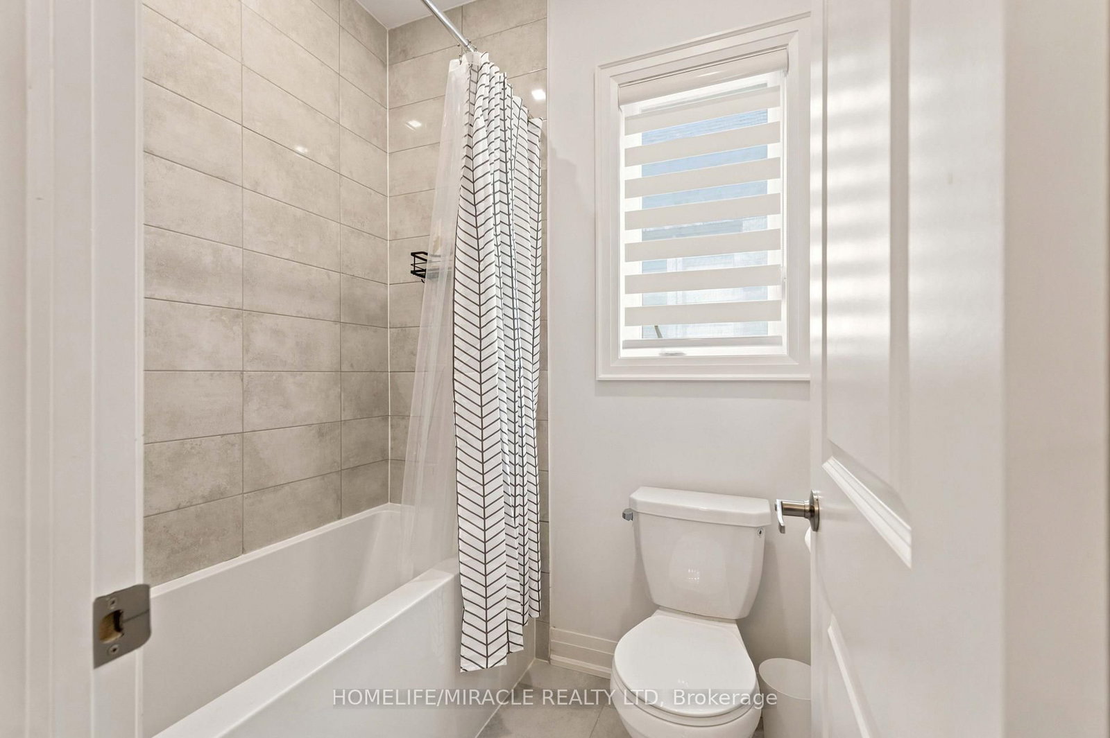 19 Kenesky Drive • Hamilton, ON photo 38