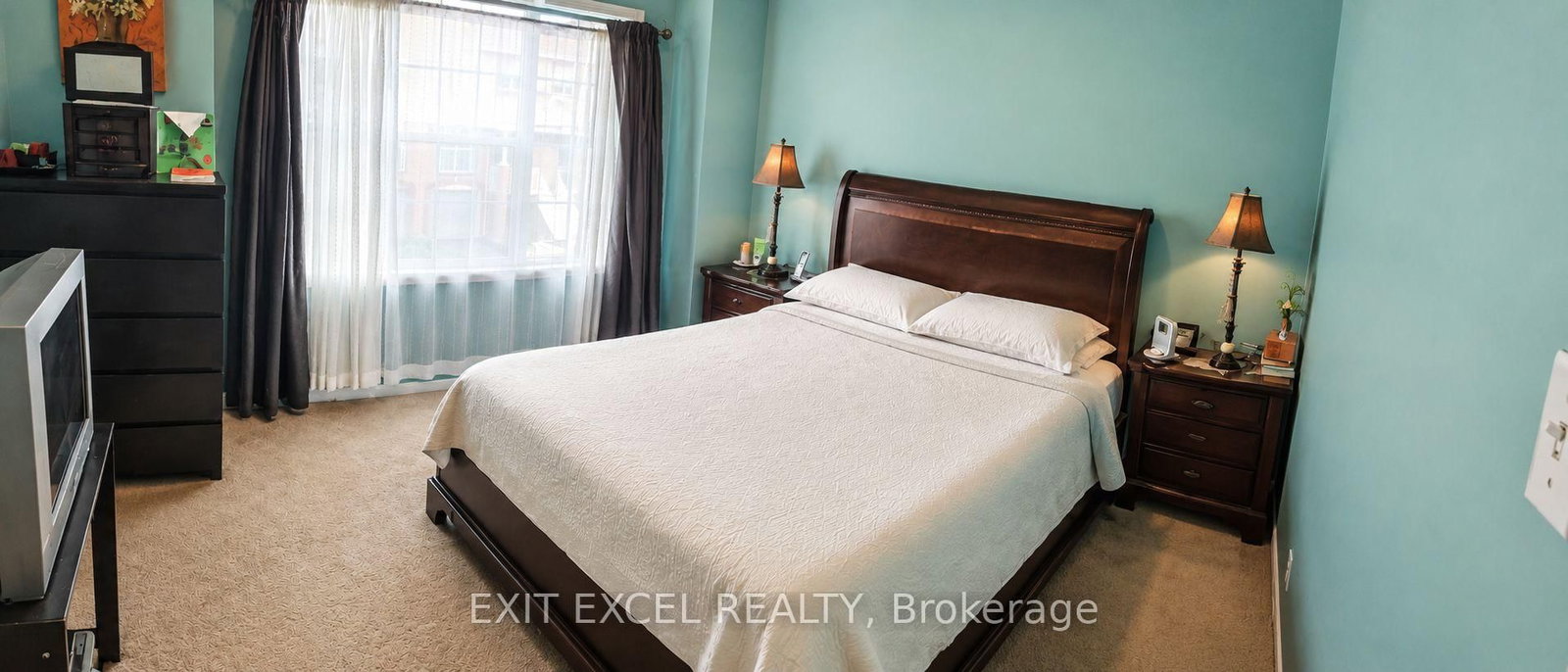 17 Heartleaf Private • Ottawa, ON photo 14