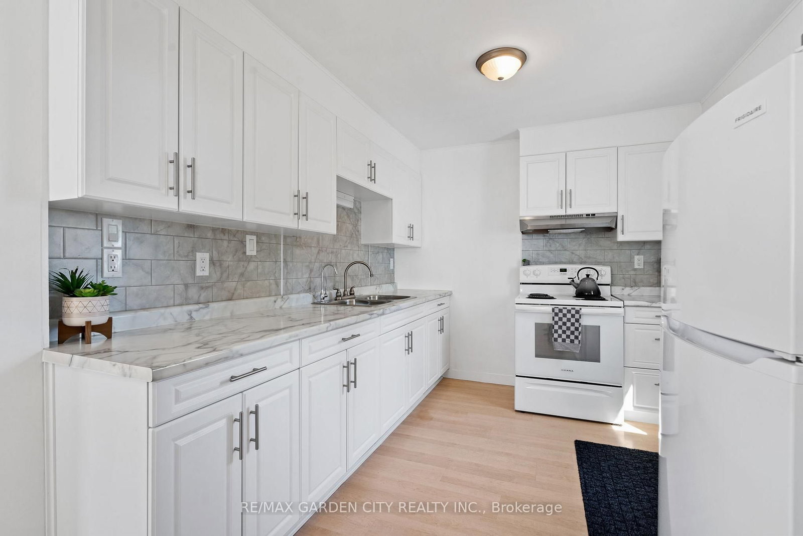 38 Oakwood Street • Port Colborne, ON photo 10