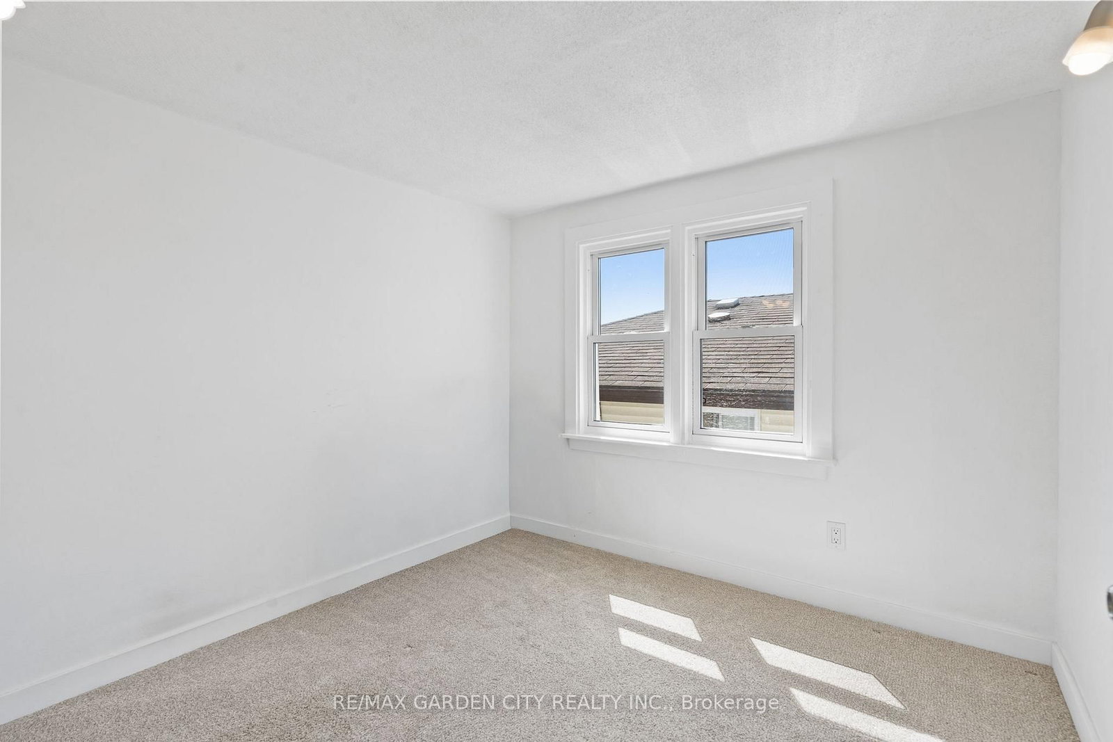 38 Oakwood Street • Port Colborne, ON photo 19