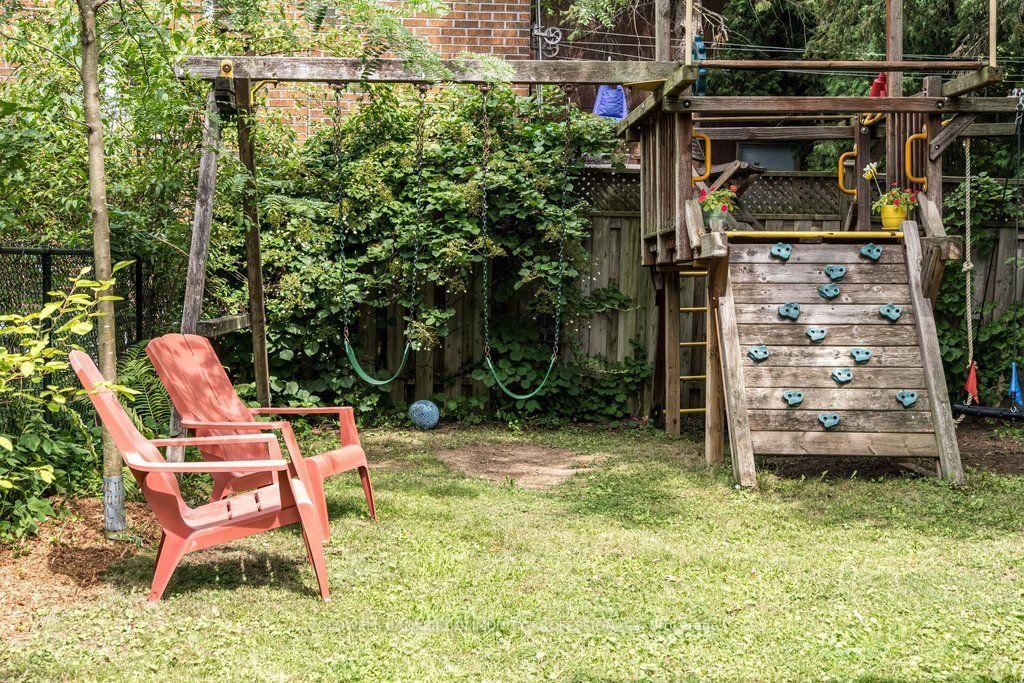 78 Paisley Avenue N • Hamilton, ON photo 46