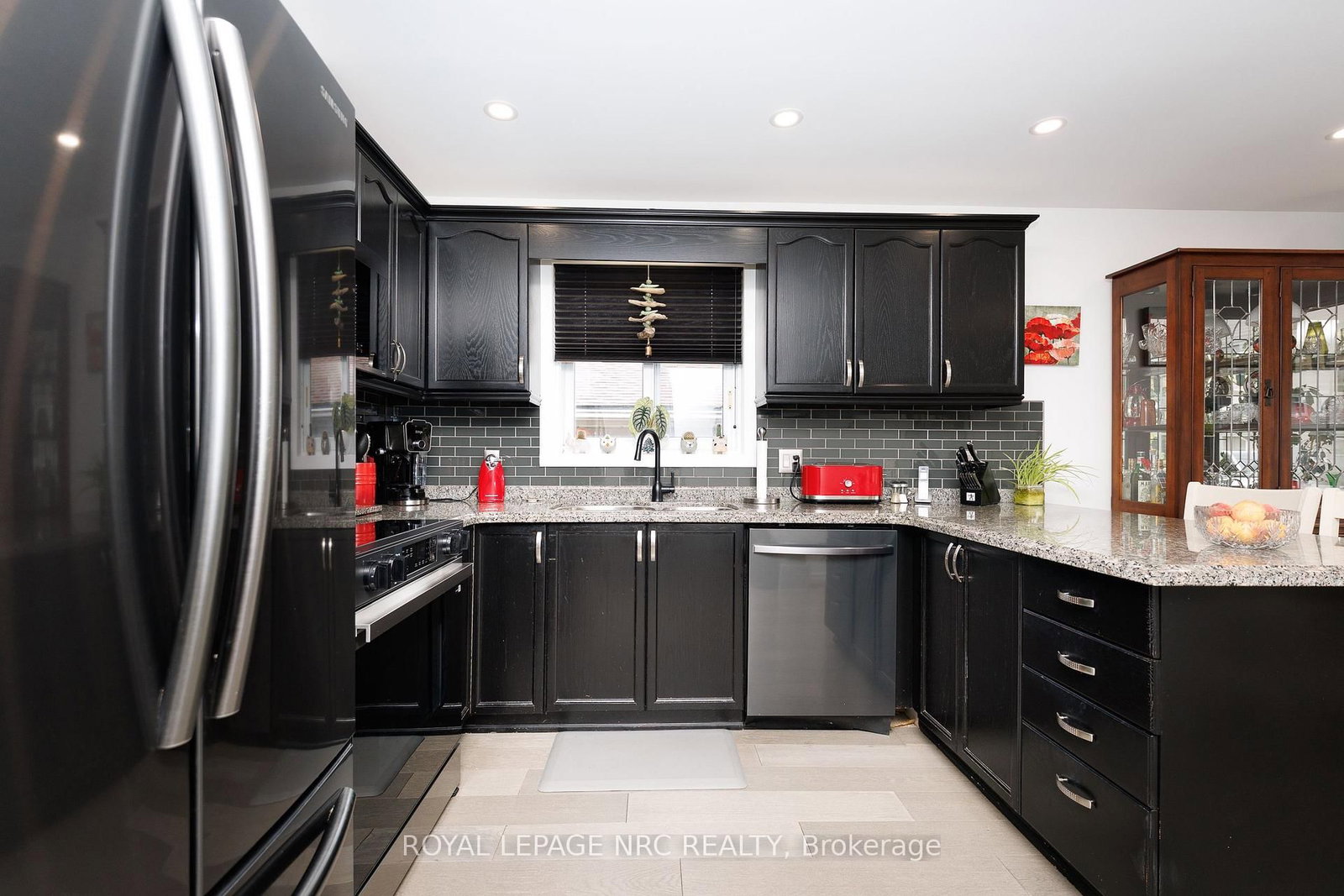 277 FORKS Road • Welland, ON photo 11