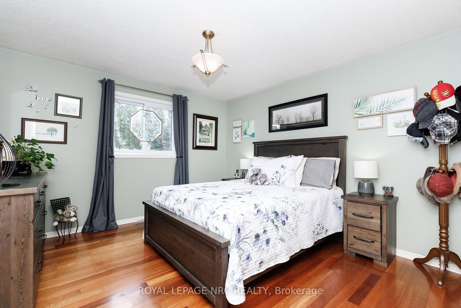 277 FORKS Road • Welland, ON photo 17
