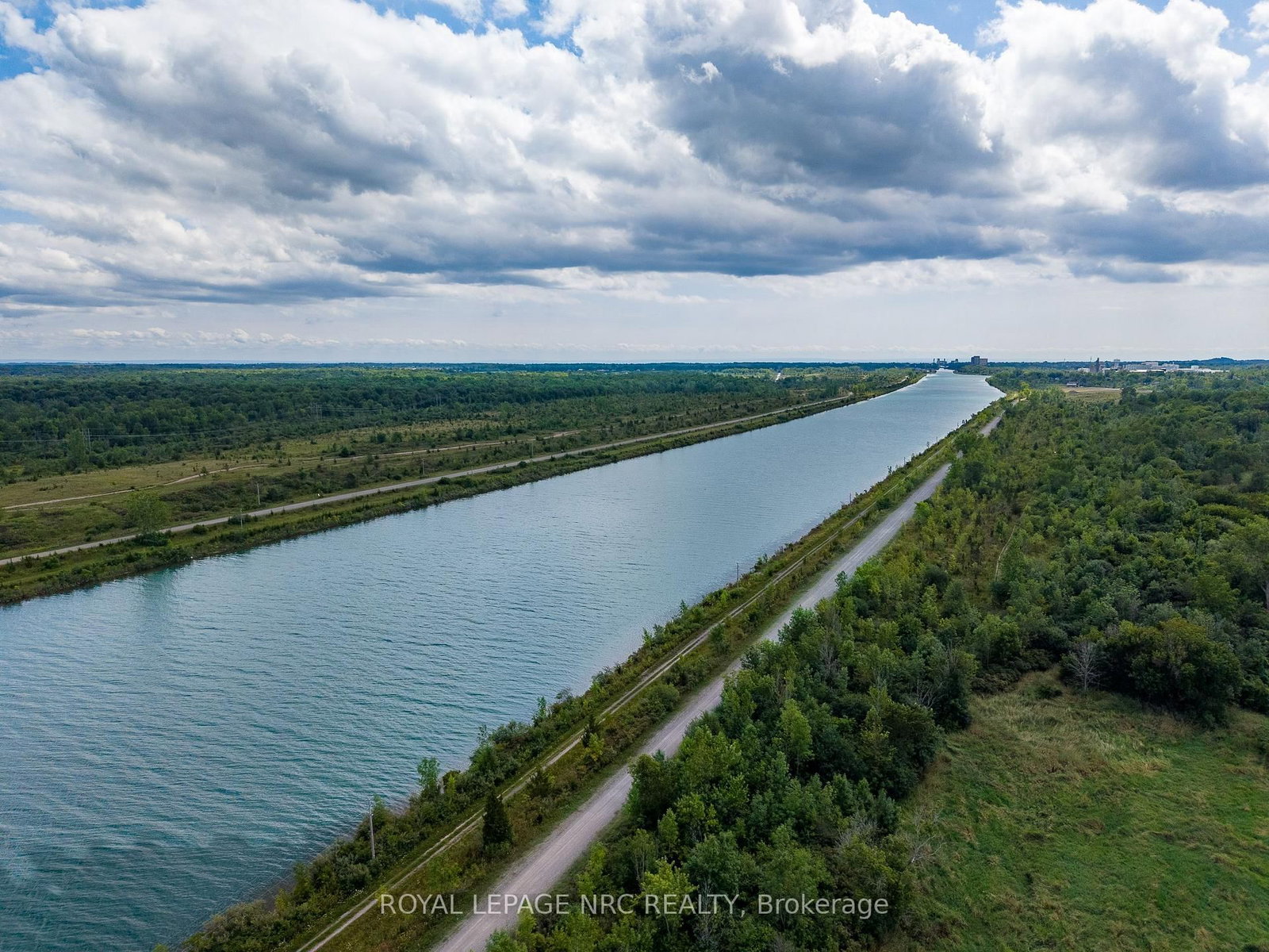 277 FORKS Road • Welland, ON photo 44