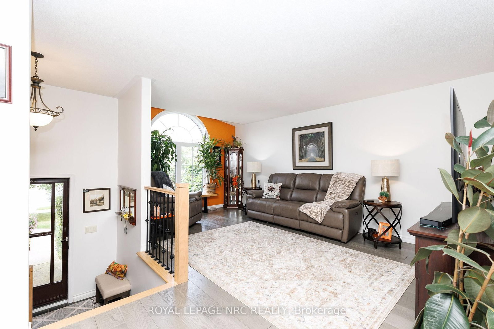 277 FORKS Road • Welland, ON photo 6