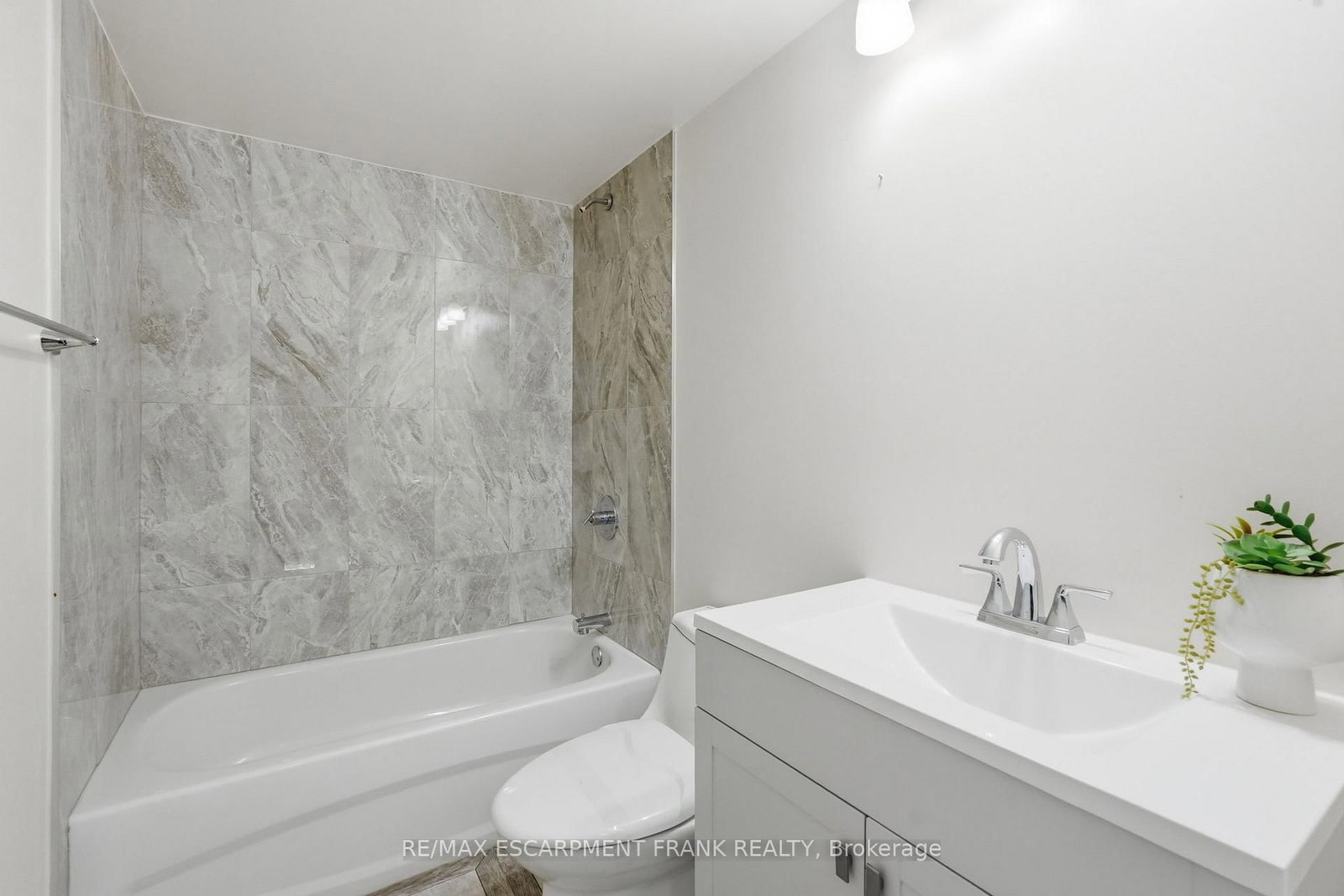 53 Dalhousie Avenue • Hamilton, ON photo 42