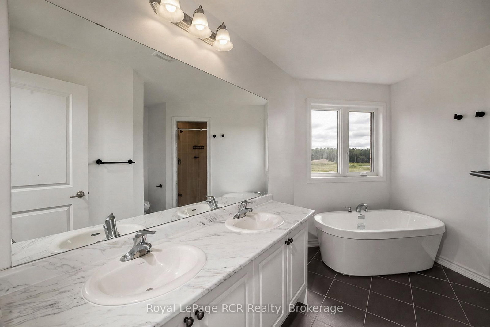 444 Vandusen Avenue • Southgate, ON photo 18