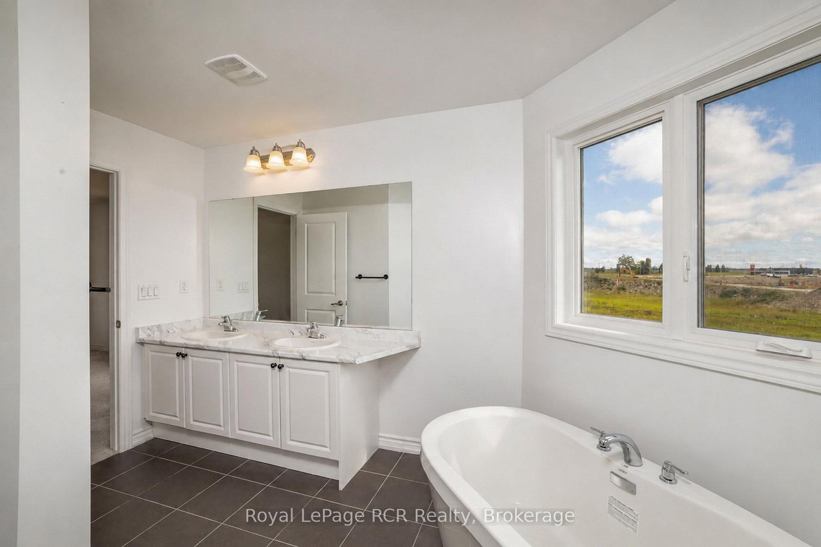 444 Vandusen Avenue • Southgate, ON photo 20