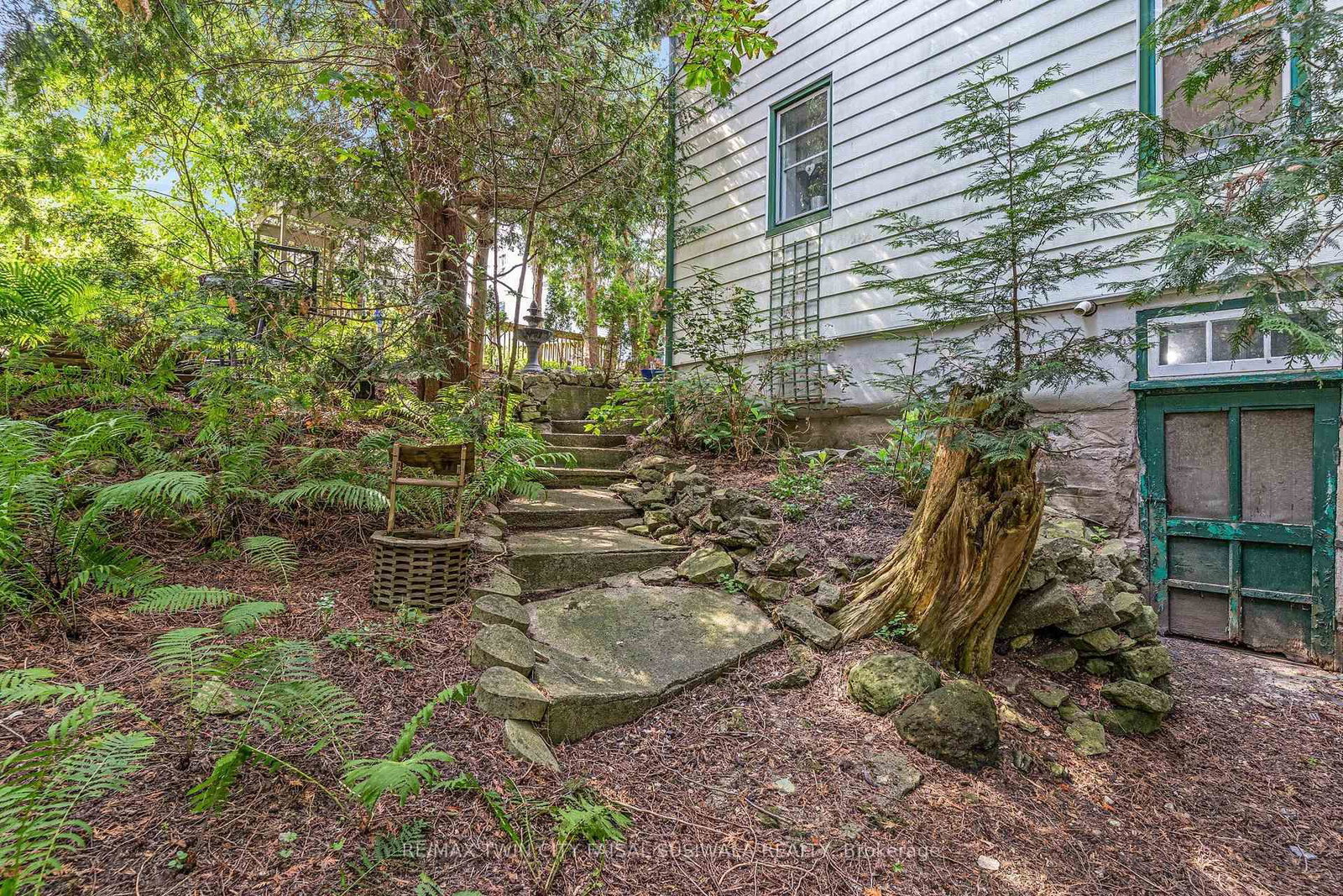 67 Queen Street W - Photo 9